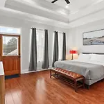 Stylish 3Br W Parking Balcony Walk Everywhere