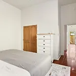 Perfectly Located 1 Bedroom I Uptown - Magazine St * New Orleans