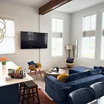 Luxury Spacious Home - 3 Block Walk To French Quarter