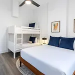 Delightful Canal Street Family Home In Mid-City