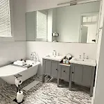 Luxury Spacious - 3 Block Walk To French Quarter New Orleans