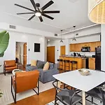 Stylish Industrial Loft In Warehouse District