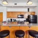 Apartment Stylish Industrial Loft In Warehouse District