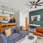 Stylish Industrial Loft In Warehouse District