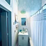3br Gorgeous Paris Penthouse Sleeps 5 W Balcony, Fq, Streetcar!! * New Orleans