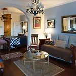 Inn The Blue60 Marigny Inn 3*