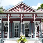 The Burgundy 3* New Orleans