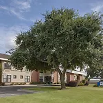 Federal City Inn & Suites