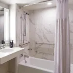 The Royal Sonesta Hotel 5*