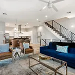 Luxury 3-Story Home W Pool & Parking Garage