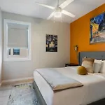 Luxury 3-Story Home W Pool & Parking Garage