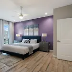 Holiday home New Construction Elegant New Orleans