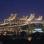 The Pontchartrain Hotel