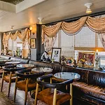 The Pontchartrain 4*