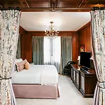 The Pontchartrain 4*