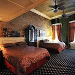 Hotel The Olivier House