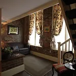 The Olivier House 3*