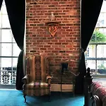 Hotel The Olivier House