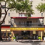Resort Club Wyndham Avenue Plaza 3*
