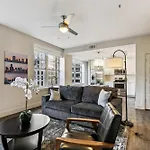 California Building 3* New Orleans