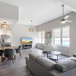 California Building 3*