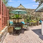 Royal Barracks Guest House