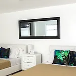 Magazine Mansion 3*