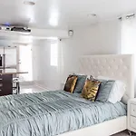 Motel Magazine Mansion
