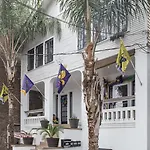 Motel Magazine Mansion 3*