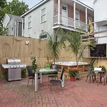 Magazine Mansion Motel