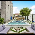 Villa Luxury With Private Rooftop New Orleans