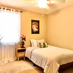 Gentilly Home With Off Street Parking And Jacuzzi Style Tub