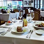 Resort Club Wyndham Avenue Plaza