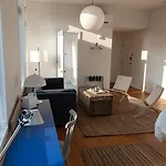 Travelers Hotel 2*