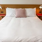 Hotel Travelers