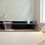 Travelers Hotel 2*