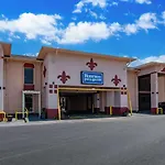 Relax Inn & Suites