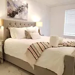 7Br- Sleeps 15! Celebrity Villa! Great Rates!!