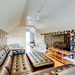 Southern Colonial Escape With Pool In Nola!