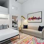 Exquisite Flat In Arts District * New Orleans