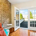 Stylish & Spacious In *
