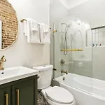 Stylish & Spacious In New Orleans