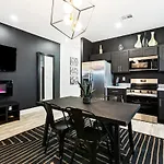 Luxury 5br Designer And Stylish Nola Getaway Apartment