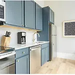 The Harlequin By Avantstay