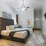 Hosteeva Modern Condo Near Magazine St & Close To Fq