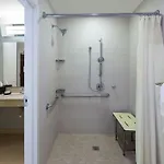 Courtyard By Marriott New Orleans Downtown Near The French Quarter