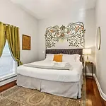 Spacious 5Br 3Ba Villa With Private Courtyard And Heated Pool