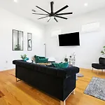 The Royal Haus Nola 3 Bed Beauty