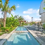 The Herald 12Br Private Villa