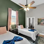 Spacious Mid-City Shotgun Near Streetcar